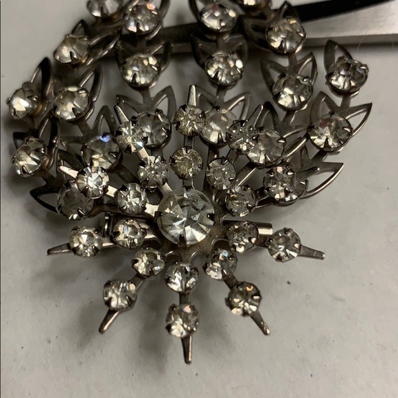 WHITE Rhinestone Pin Brooch Vintage - Picture 3 of 4